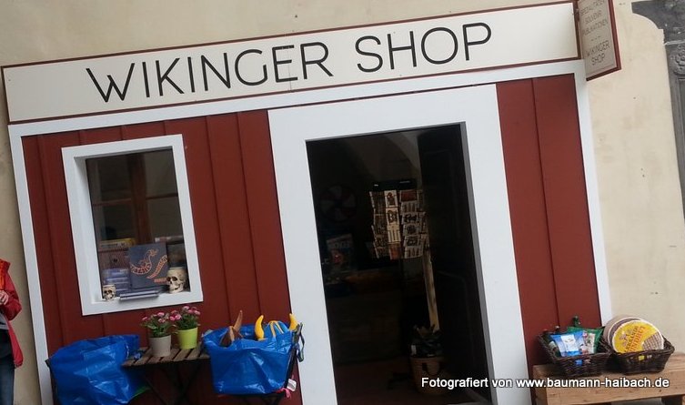 Auf der Schallaburg in Niederösterreich sind die Wikinger los ! - Burgen und Schlösser Niederösterreich Österreich Themen  Wikinger-Shop-Schallaburg